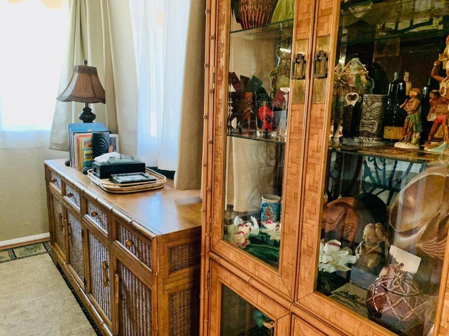 Hau'Oli Place Tiki Cottage In โวลคาโน ภายนอก รูปภาพ